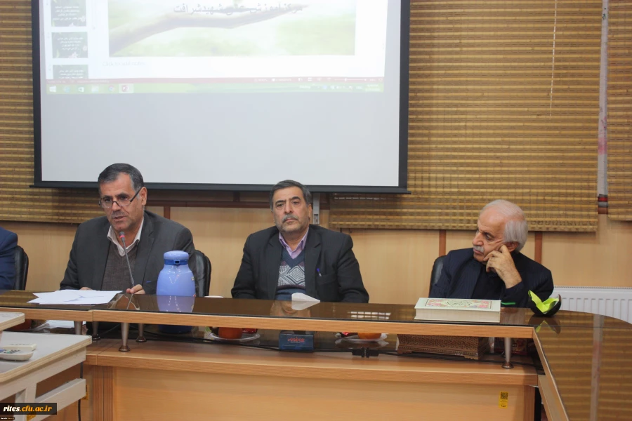 نشست علمی تخصصی چیستی ، چرایی برنامه معلم پژوهنده  با واکاوی تجارب در ایران ،

 با حضور اساتید و جمعی از علاقه مندان در مرکز آموزش عالی شهید شرافت برگزار گردید. 2